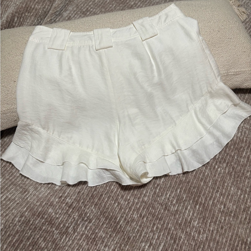 CeCe High Waist White Women's Shorts - Picture 2 of 7
